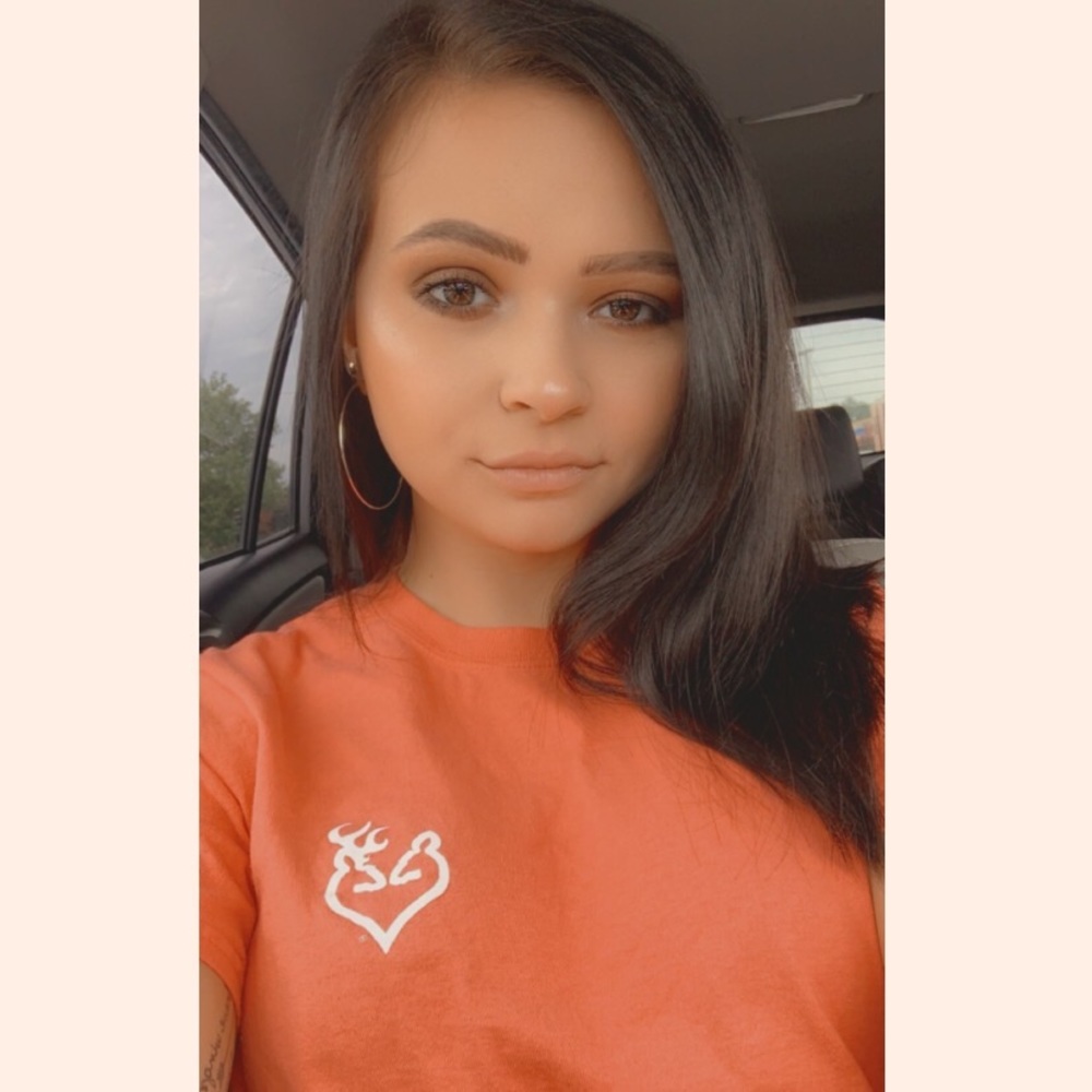 Meet your Posher, Emeline